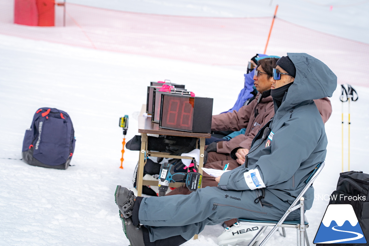 なんと約10年ぶりの「技術選」撮影?! PREMIER SKI ACADEMY presents 『2026プレミアカップ・スキー技術選』レポート！｜朝里川温泉スキー場